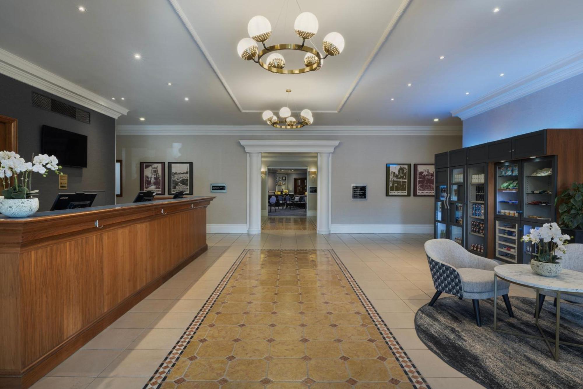 Huntingdon Marriott Hotel Exteriör bild