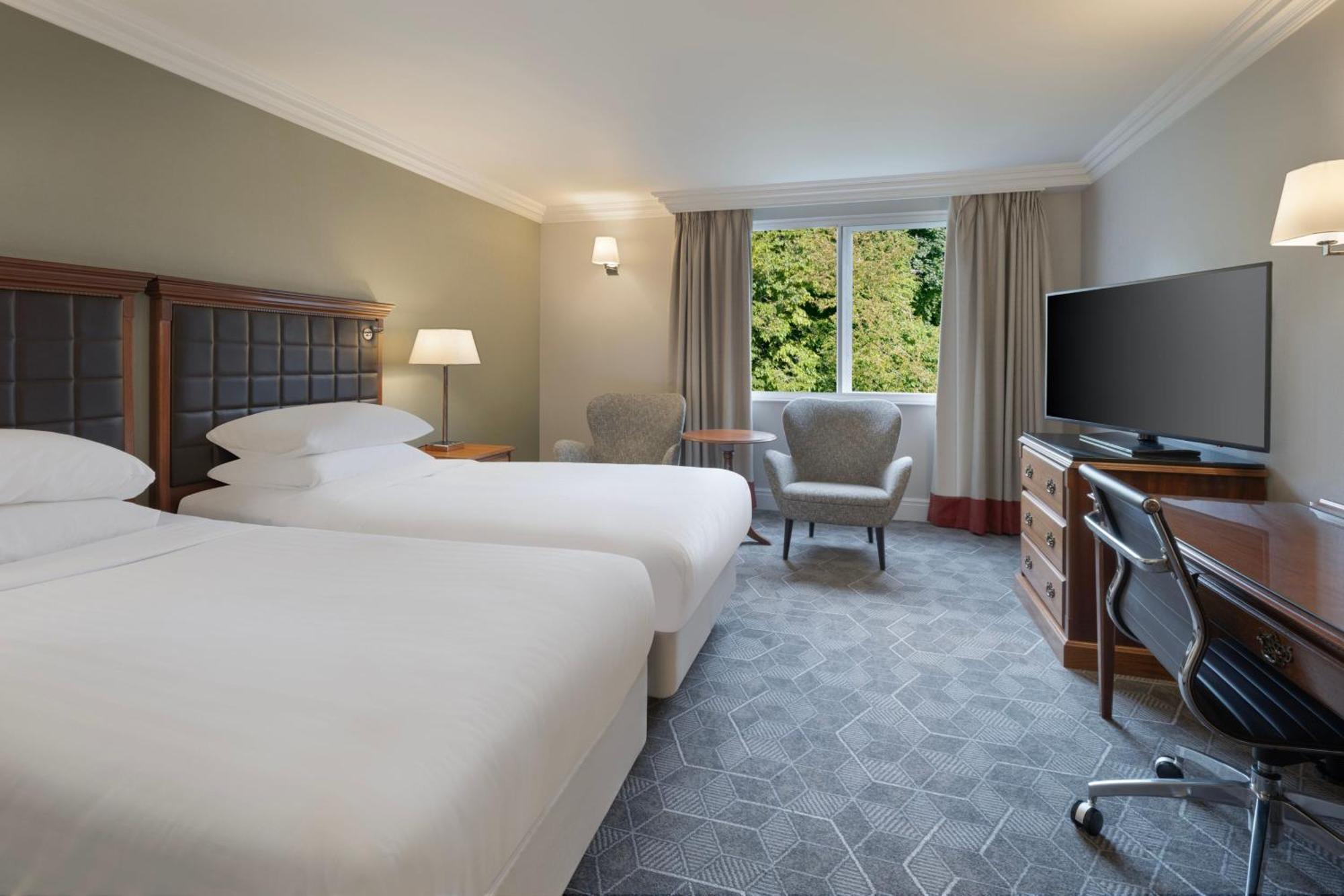 Huntingdon Marriott Hotel Exteriör bild